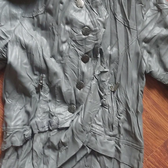 Dollhouse jacket - Picture 6 of 8